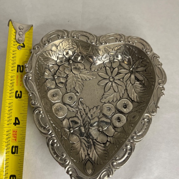 Vintage F.B. Rogers Silverplate Bon Bon Dish In Forget Me Not Pattern Japan - Picture 4 of 4